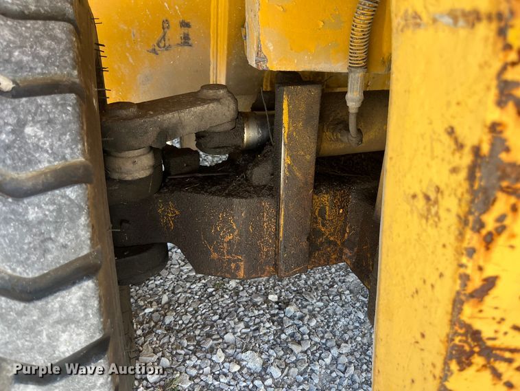 image for item ED2305 Caterpillar V80E forklift