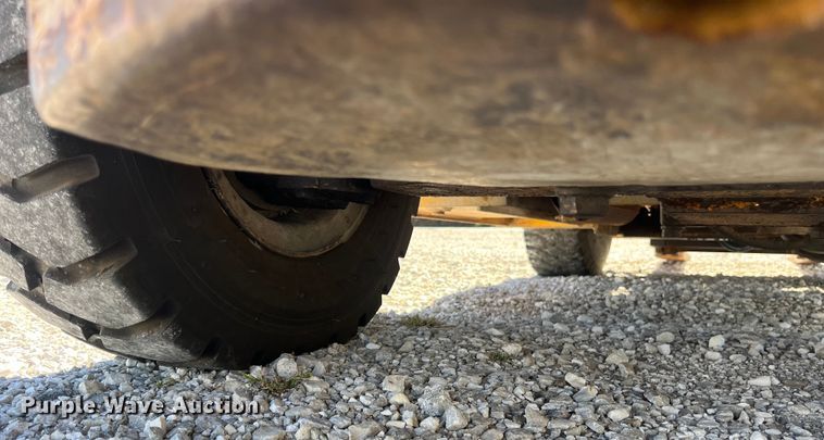 image for item ED2305 Caterpillar V80E forklift