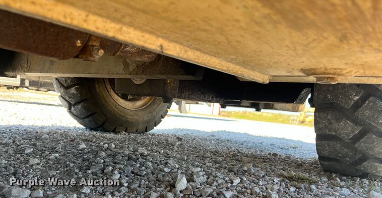 image for item ED2305 Caterpillar V80E forklift