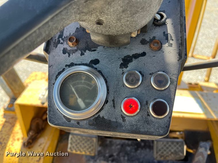 image for item ED2305 Caterpillar V80E forklift