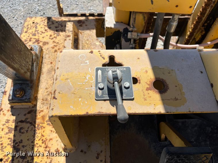 image for item ED2305 Caterpillar V80E forklift