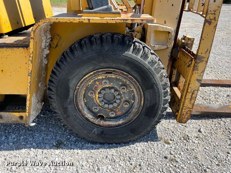 image for item ED2305 Caterpillar V80E forklift