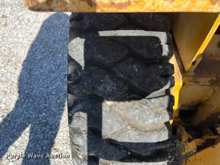 image for item ED2305 Caterpillar V80E forklift