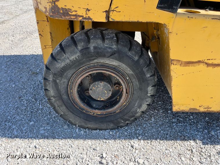 image for item ED2305 Caterpillar V80E forklift