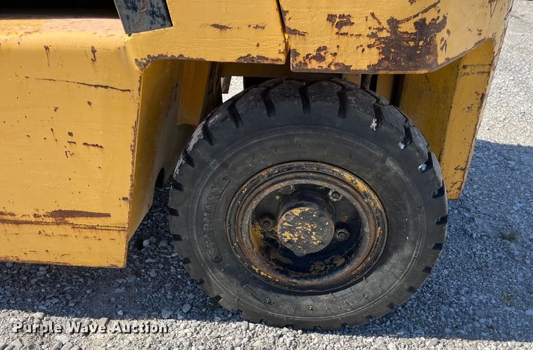 image for item ED2305 Caterpillar V80E forklift