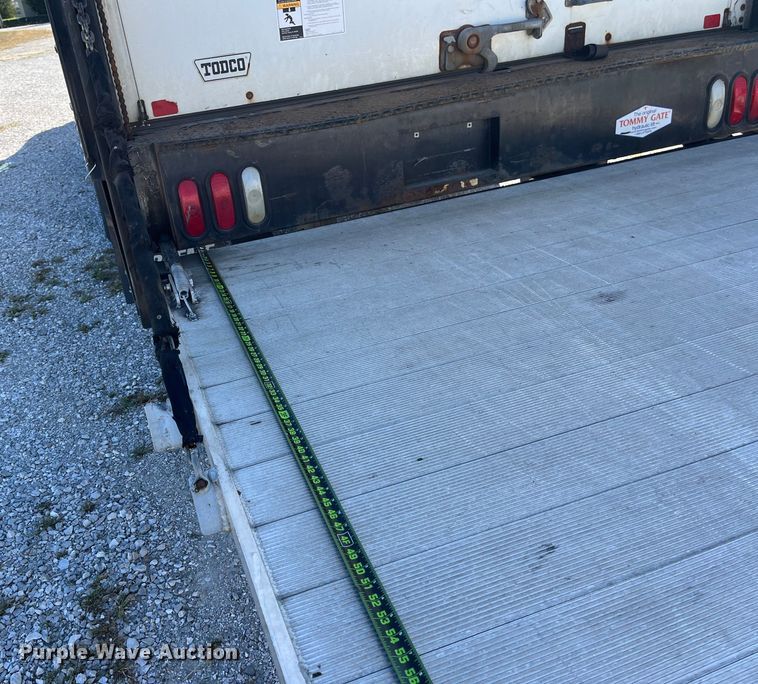 image for item ED2306 2012 Ford E450 box truck