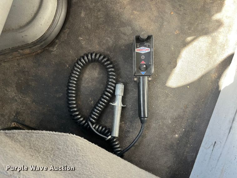 image for item ED2306 2012 Ford E450 box truck