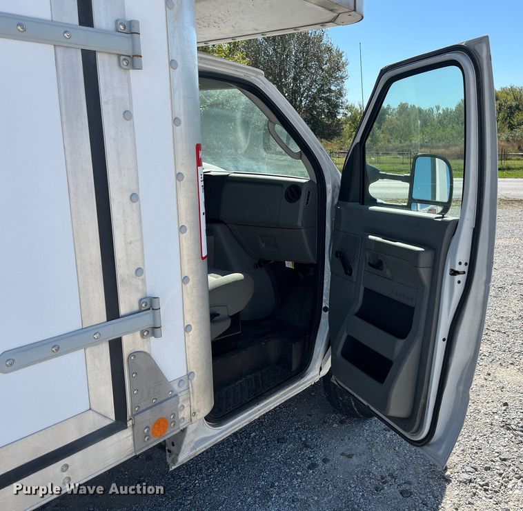 image for item ED2306 2012 Ford E450 box truck