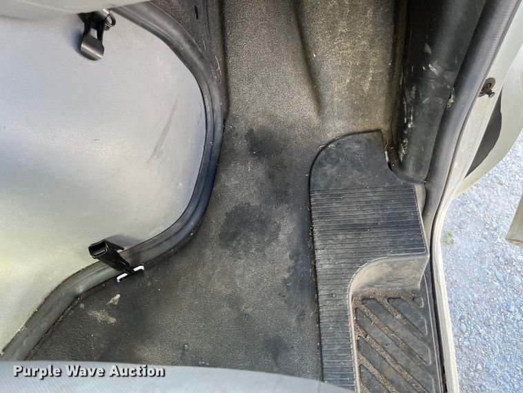 image for item ED2306 2012 Ford E450 box truck