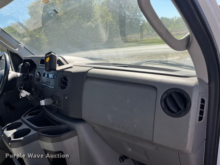 image for item ED2306 2012 Ford E450 box truck