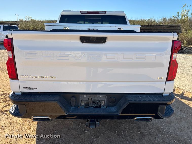 image for item ED2316 2020 Chevrolet Silverado 1500 LT Crew Cab pickup truck