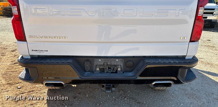 image for item ED2316 2020 Chevrolet Silverado 1500 LT Crew Cab pickup truck