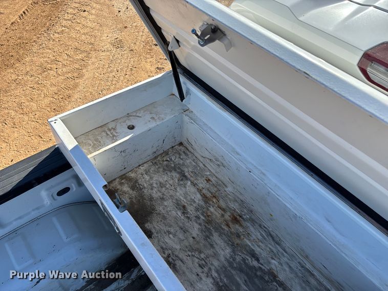 image for item ED2316 2020 Chevrolet Silverado 1500 LT Crew Cab pickup truck