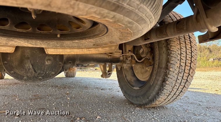 image for item ED2316 2020 Chevrolet Silverado 1500 LT Crew Cab pickup truck