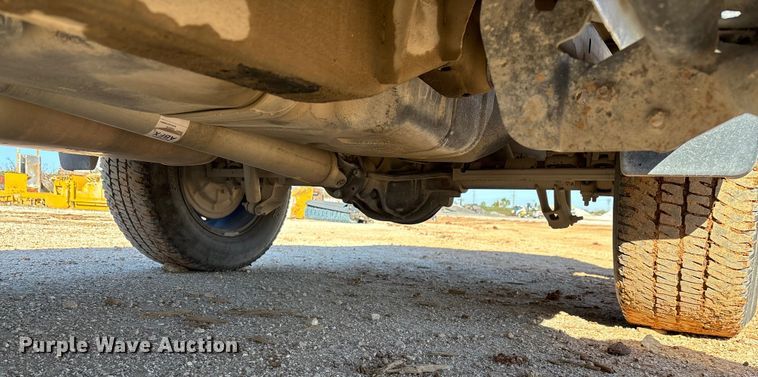 image for item ED2316 2020 Chevrolet Silverado 1500 LT Crew Cab pickup truck