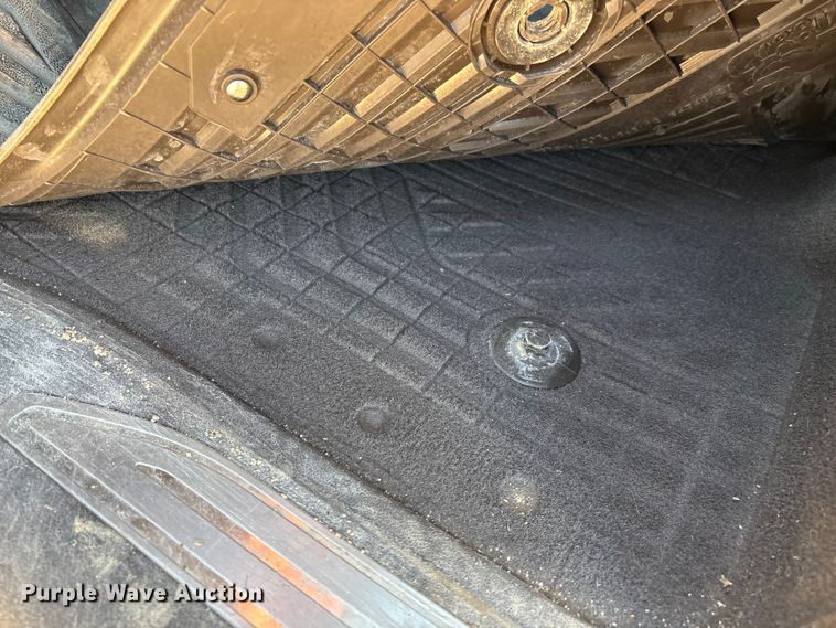 image for item ED2316 2020 Chevrolet Silverado 1500 LT Crew Cab pickup truck