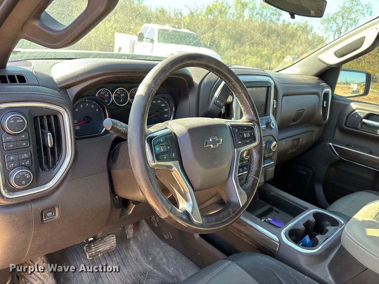 image for item ED2316 2020 Chevrolet Silverado 1500 LT Crew Cab pickup truck