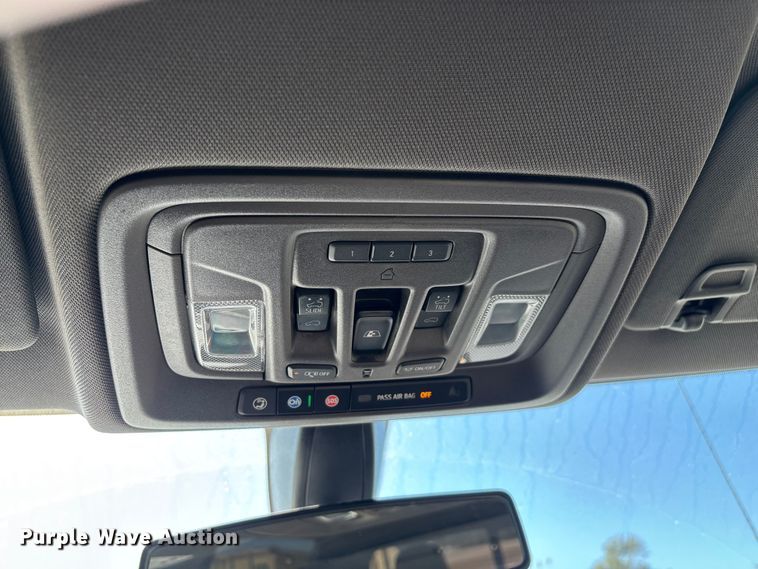 image for item ED2316 2020 Chevrolet Silverado 1500 LT Crew Cab pickup truck