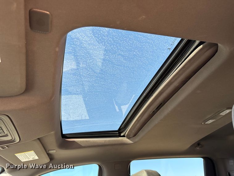 image for item ED2316 2020 Chevrolet Silverado 1500 LT Crew Cab pickup truck