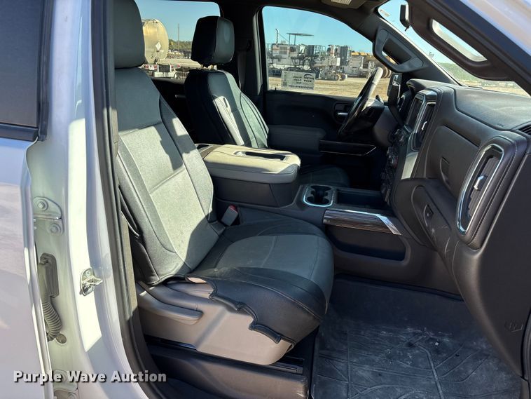 image for item ED2316 2020 Chevrolet Silverado 1500 LT Crew Cab pickup truck