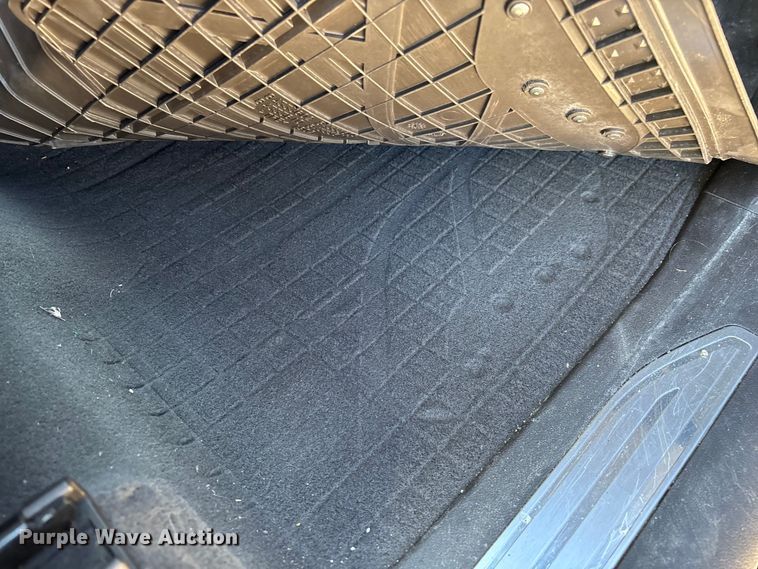 image for item ED2316 2020 Chevrolet Silverado 1500 LT Crew Cab pickup truck