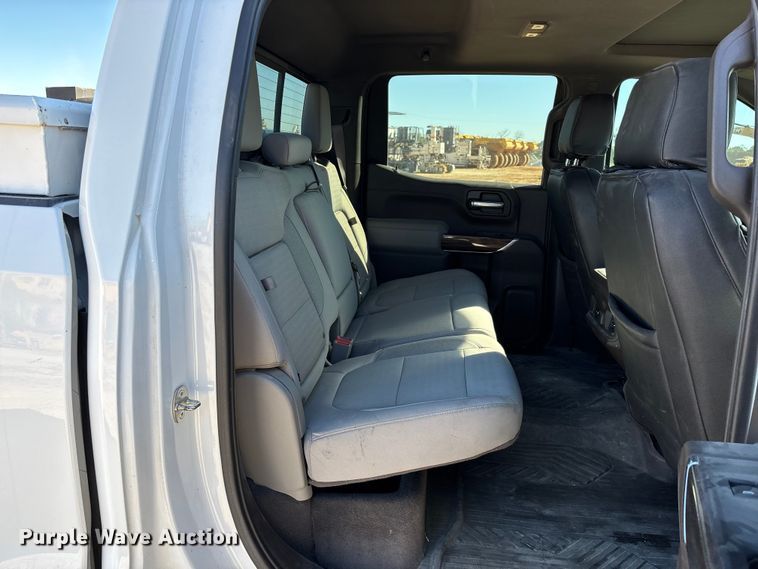 image for item ED2316 2020 Chevrolet Silverado 1500 LT Crew Cab pickup truck