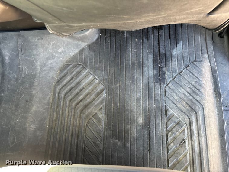 image for item ED2316 2020 Chevrolet Silverado 1500 LT Crew Cab pickup truck