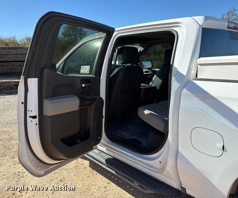 image for item ED2316 2020 Chevrolet Silverado 1500 LT Crew Cab pickup truck