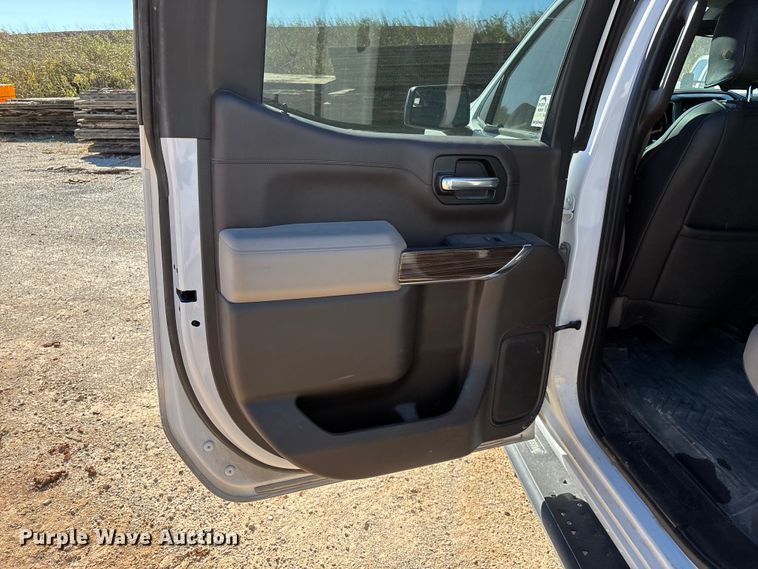 image for item ED2316 2020 Chevrolet Silverado 1500 LT Crew Cab pickup truck