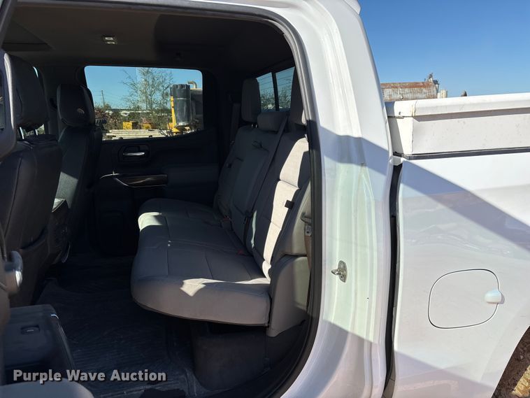 image for item ED2316 2020 Chevrolet Silverado 1500 LT Crew Cab pickup truck