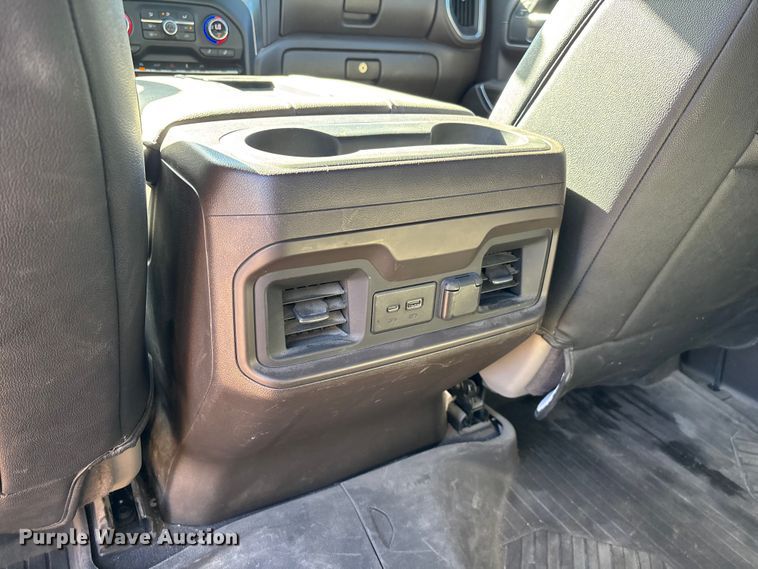 image for item ED2316 2020 Chevrolet Silverado 1500 LT Crew Cab pickup truck