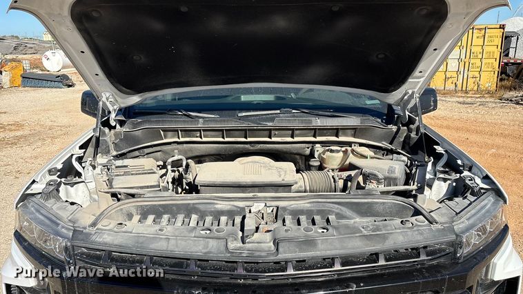 image for item ED2316 2020 Chevrolet Silverado 1500 LT Crew Cab pickup truck