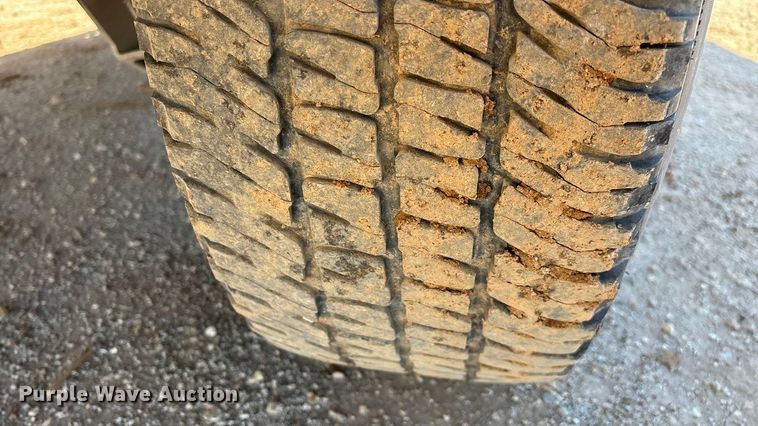 image for item ED2316 2020 Chevrolet Silverado 1500 LT Crew Cab pickup truck