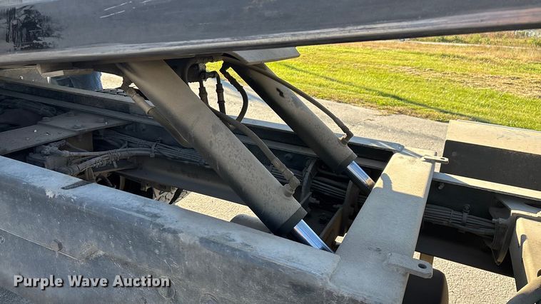 image for item ED2335 2015 Peterbilt 337 rollback truck