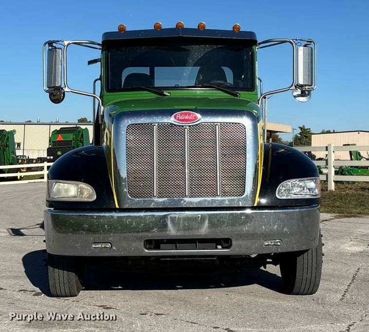image for item ED2335 2015 Peterbilt 337 rollback truck