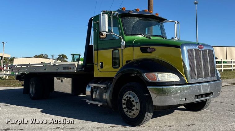 image for item ED2335 2015 Peterbilt 337 rollback truck
