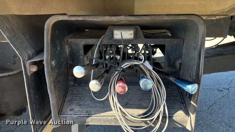 image for item ED2335 2015 Peterbilt 337 rollback truck