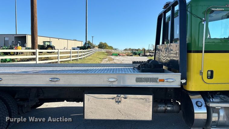 image for item ED2335 2015 Peterbilt 337 rollback truck