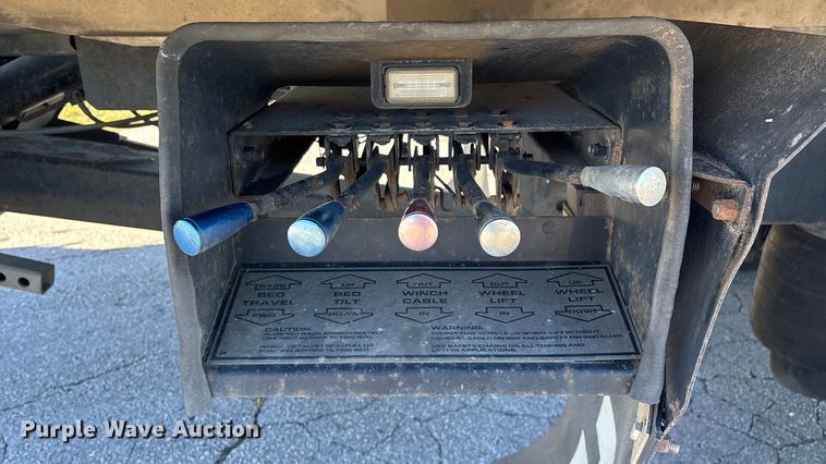 image for item ED2335 2015 Peterbilt 337 rollback truck