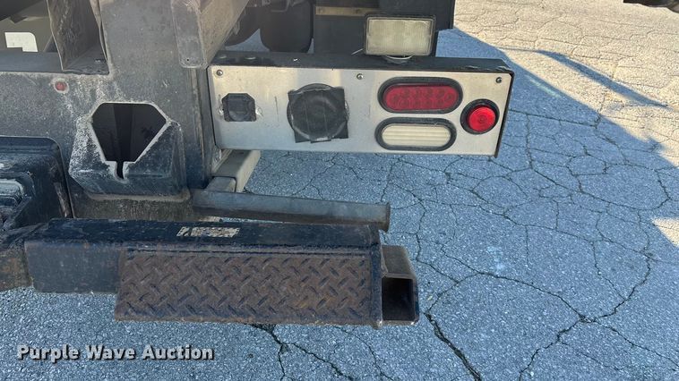 image for item ED2335 2015 Peterbilt 337 rollback truck