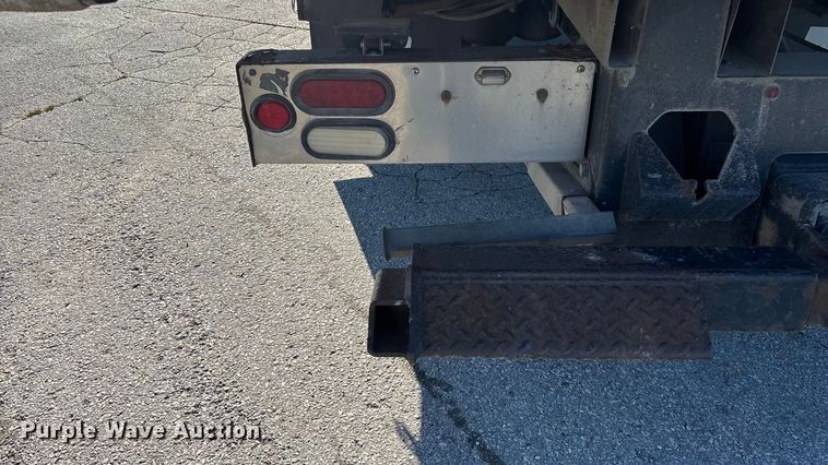 image for item ED2335 2015 Peterbilt 337 rollback truck