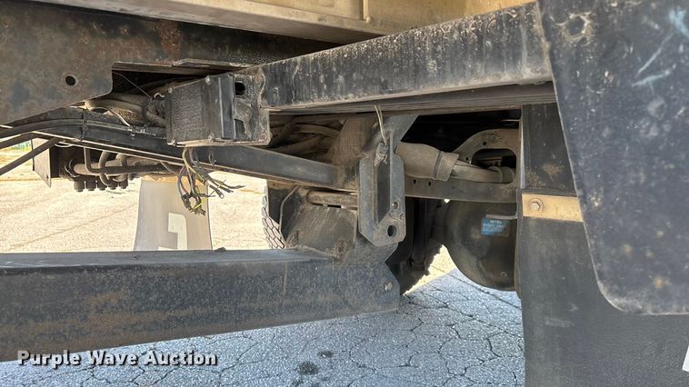 image for item ED2335 2015 Peterbilt 337 rollback truck