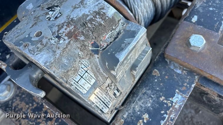 image for item ED2335 2015 Peterbilt 337 rollback truck