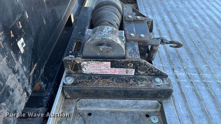 image for item ED2335 2015 Peterbilt 337 rollback truck