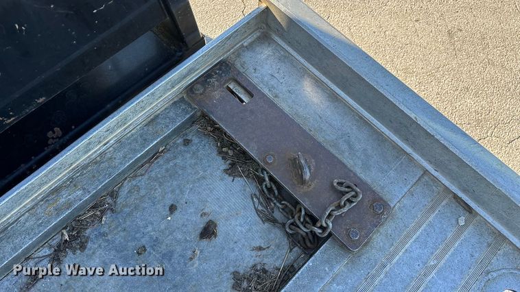 image for item ED2335 2015 Peterbilt 337 rollback truck