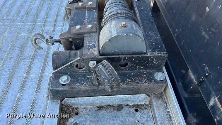 image for item ED2335 2015 Peterbilt 337 rollback truck