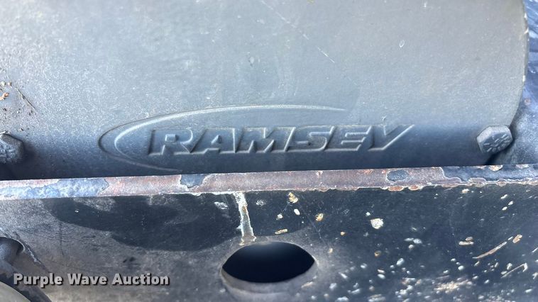 image for item ED2335 2015 Peterbilt 337 rollback truck