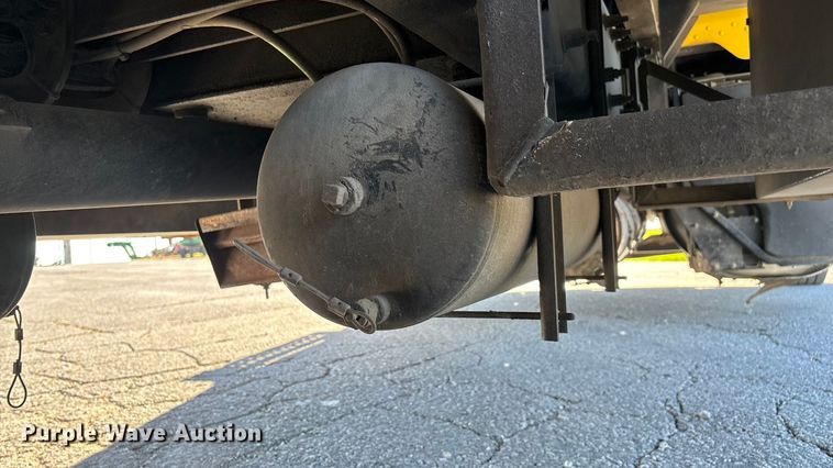 image for item ED2335 2015 Peterbilt 337 rollback truck