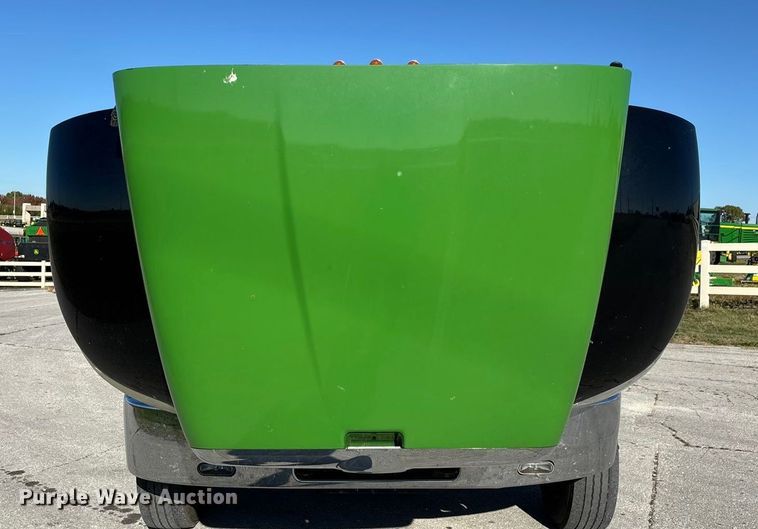 image for item ED2335 2015 Peterbilt 337 rollback truck