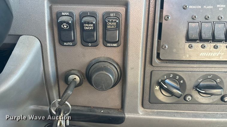 image for item ED2335 2015 Peterbilt 337 rollback truck